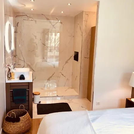 Marais Luxury Apartman *